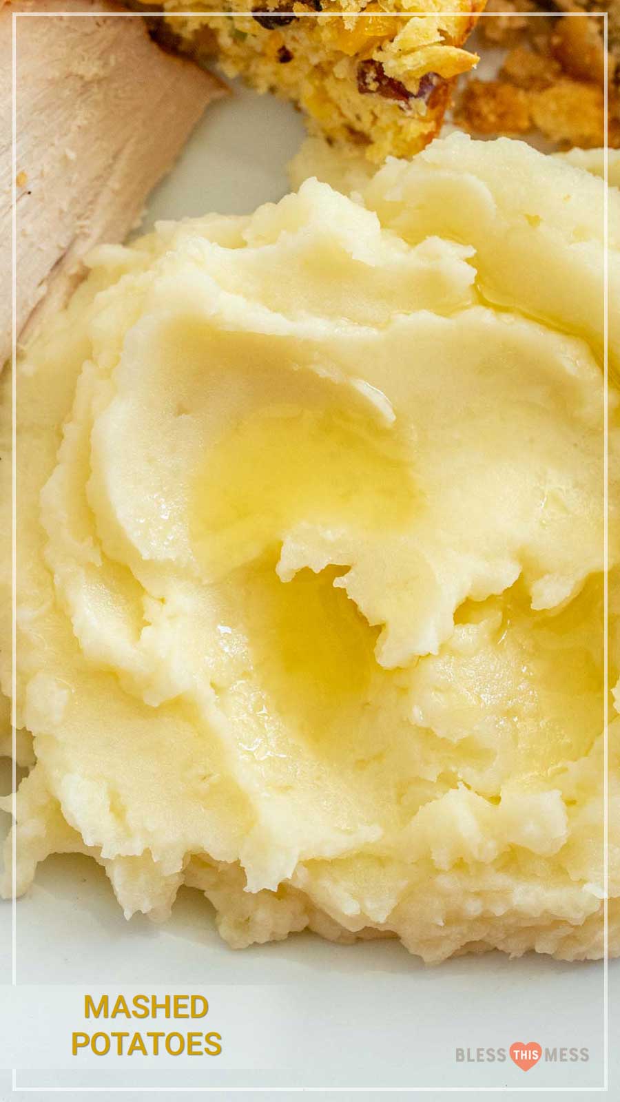 No holiday table is complete without a batch of classic, buttery mashed potatoes, and this recipe is perfectly easy to make and yields a heavenly and fluffy bowl of mashed potatoes. Using russet potatoes and butter with a few other simple ingredients, you can have the best homemade mashed potatoes for your holiday table or any other occasion. #mashedpotatoes #homemademashedpotatoes #mashedpotatorecipe #russetpotatoes #potatoes #potatorecipe #thanksgiving #thanksgivingdishes #thanksgivingrecipe