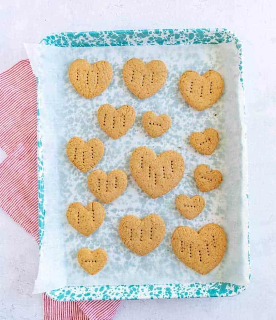 Easy Homemade Graham Crackers — Bless this Mess