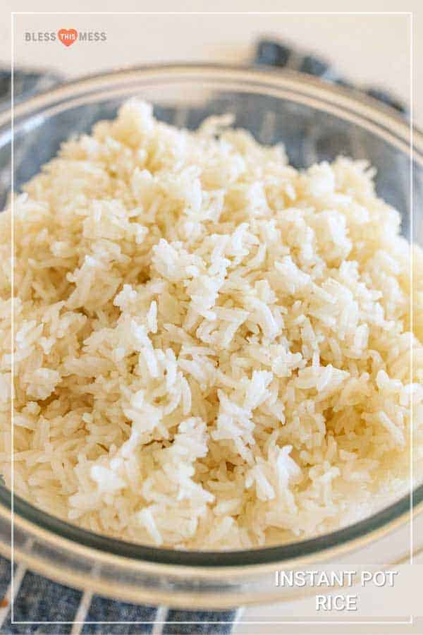 instant pot white rice in a glass bowl