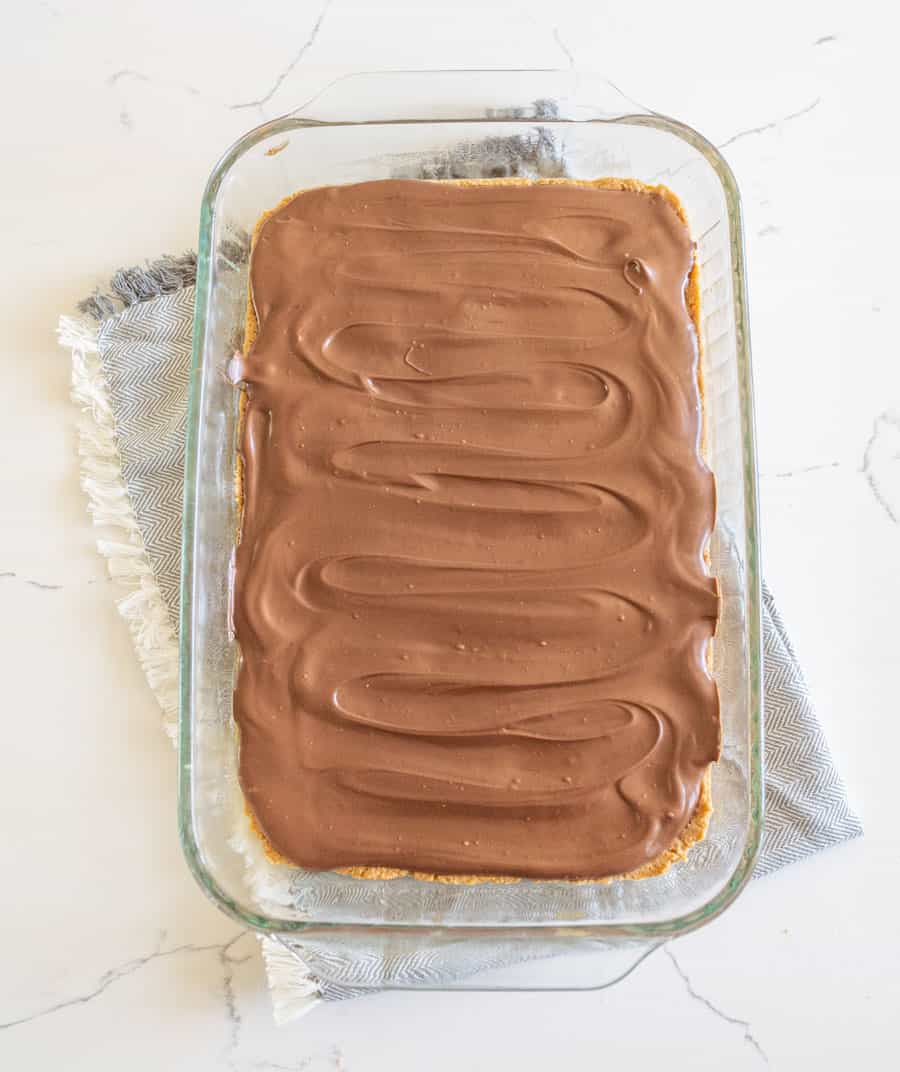 glass pan of cookies before cutting