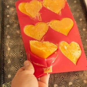 removing frozen eggs from silicone mold