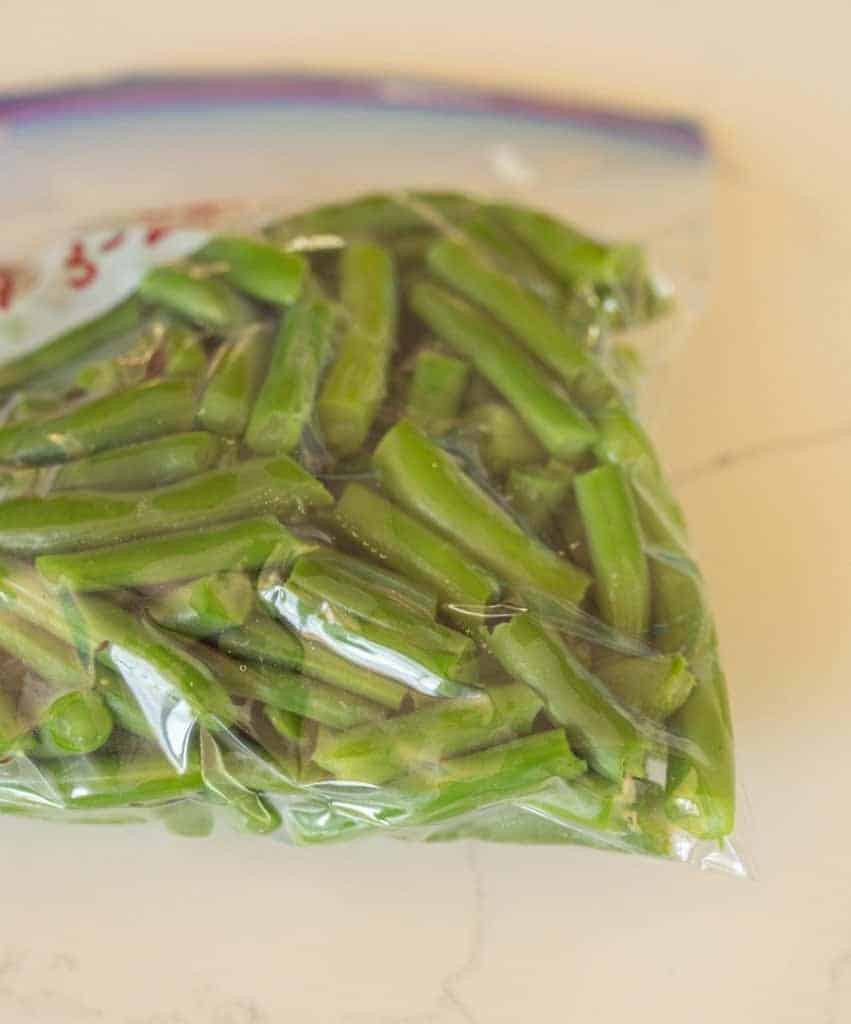green beans in plastic freezer bag