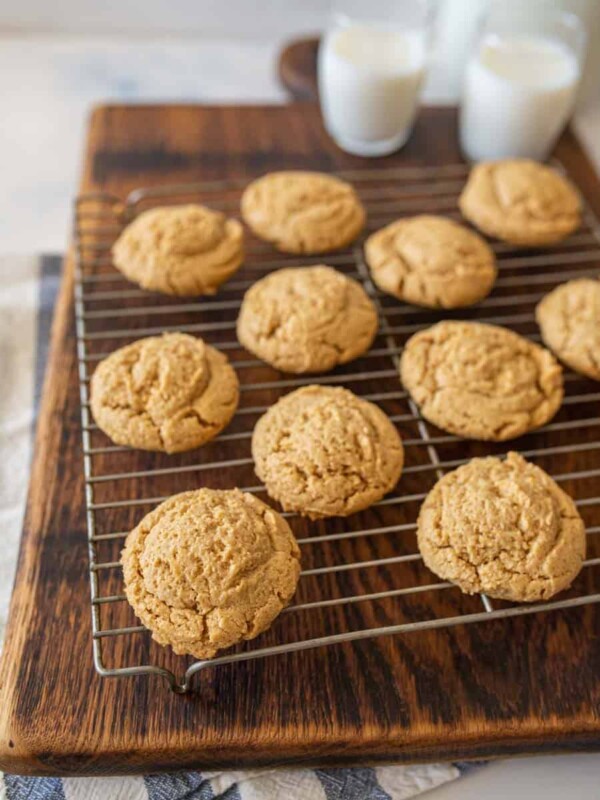 close up picture of peanut butter cookies on a cooling rack