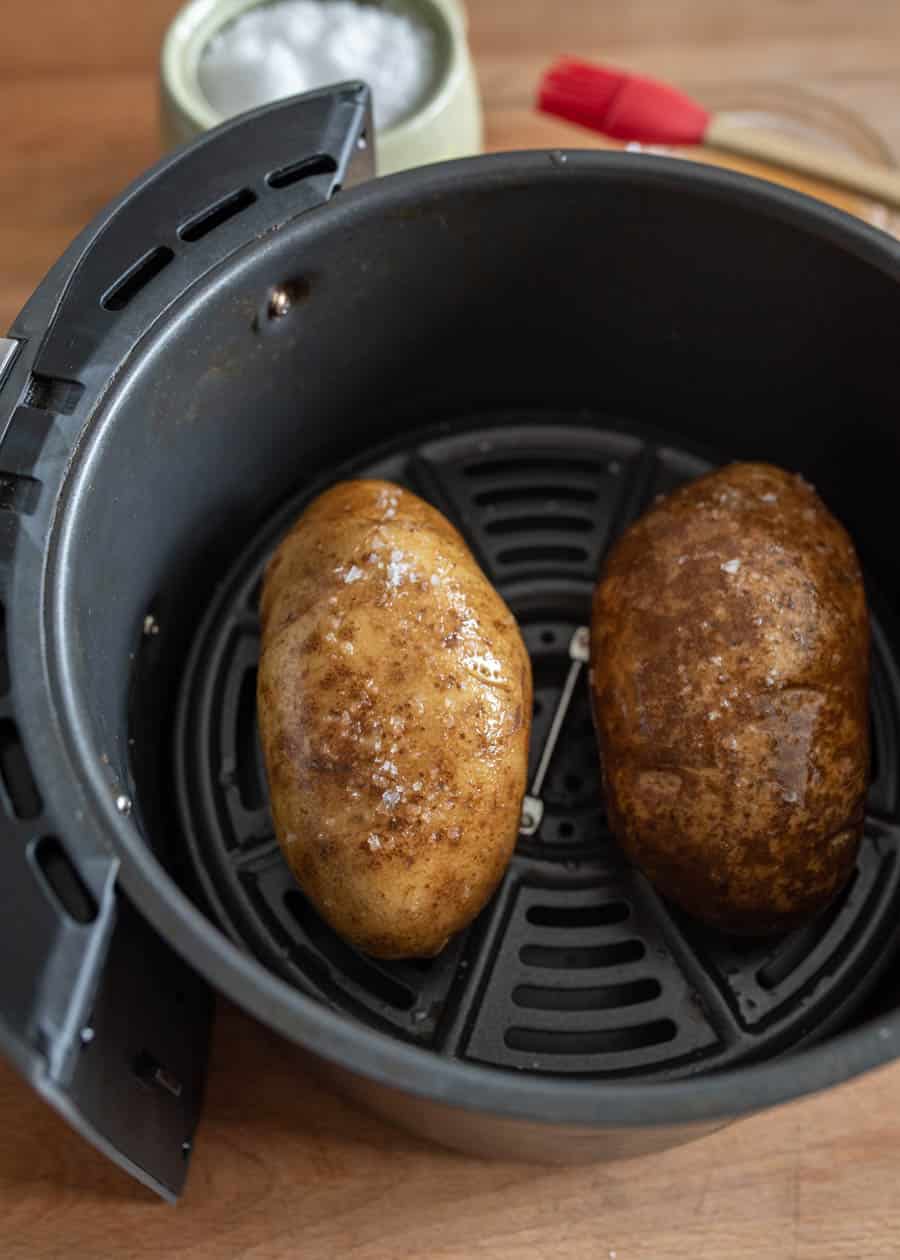 air fier baked potato with oil and salt