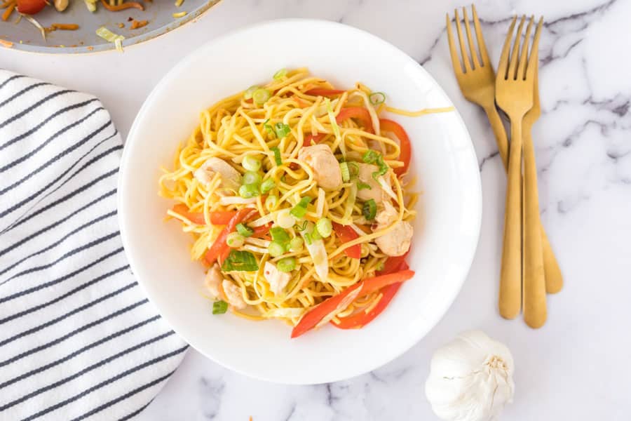 top view of a plate of chicken chow mien
