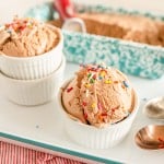 no churn chocolate ice cream in small dishes with sprinkles