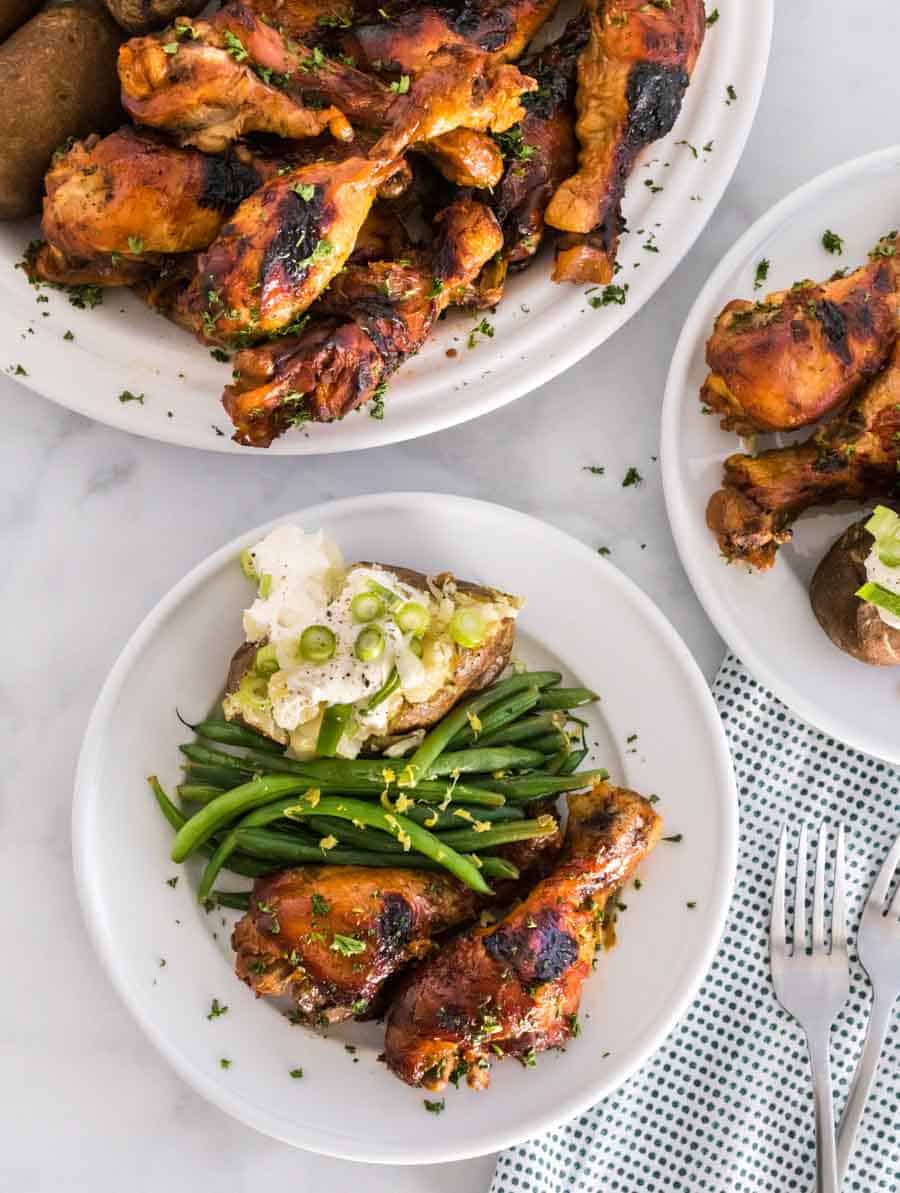 slow cooker chicken legs and potatoes dinner