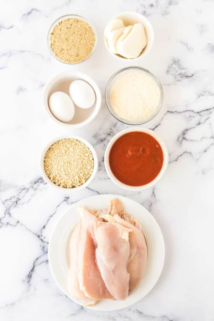 Ingredients for baked chicken parmesan.