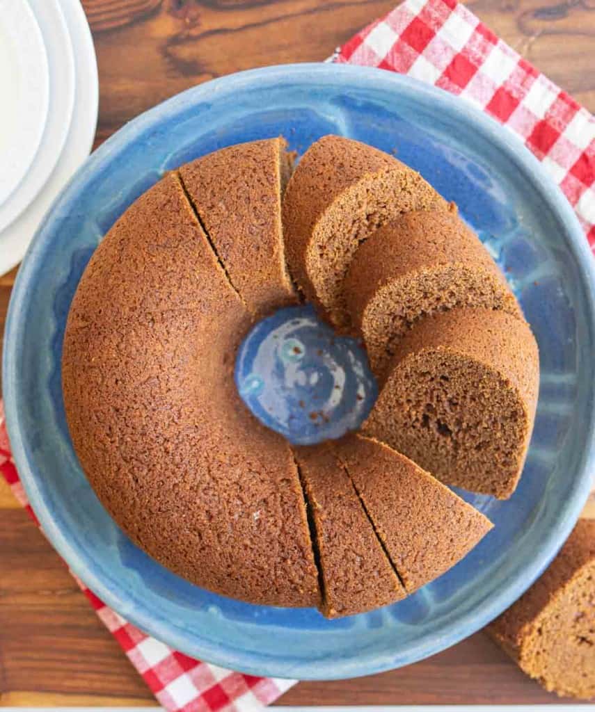 top view brown bread baked in a circular bundt shape sliced