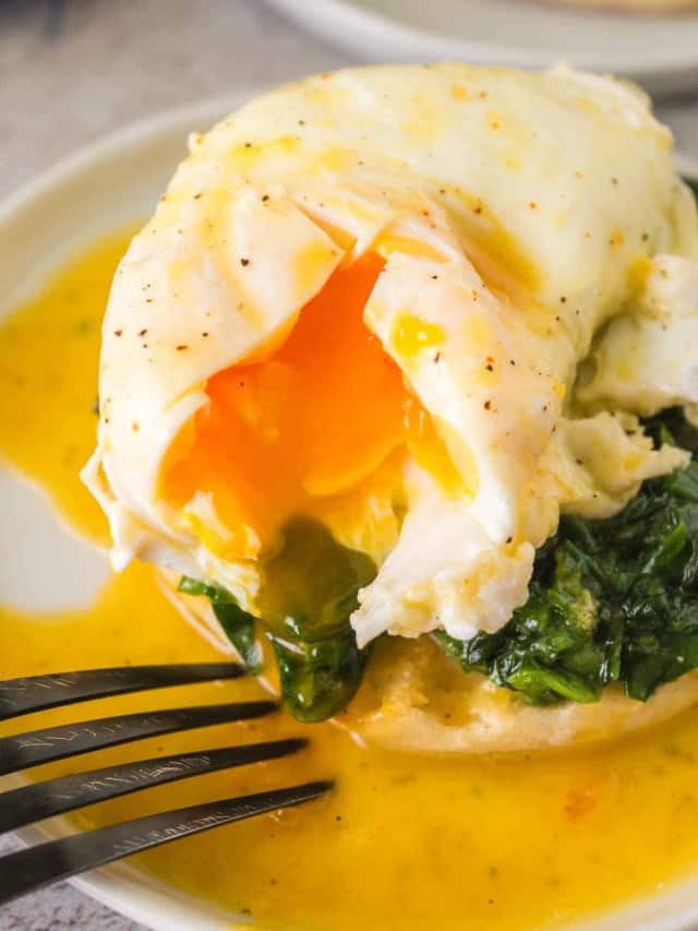 Eggs Florentine Recipe — Bless this Mess