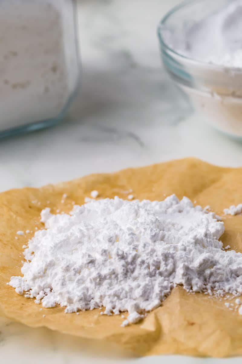 how to make powdered sugar with sugar on the table and in a bowl