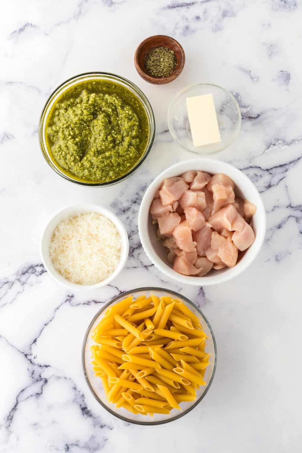 Ingredients for chicken pesto pasta.