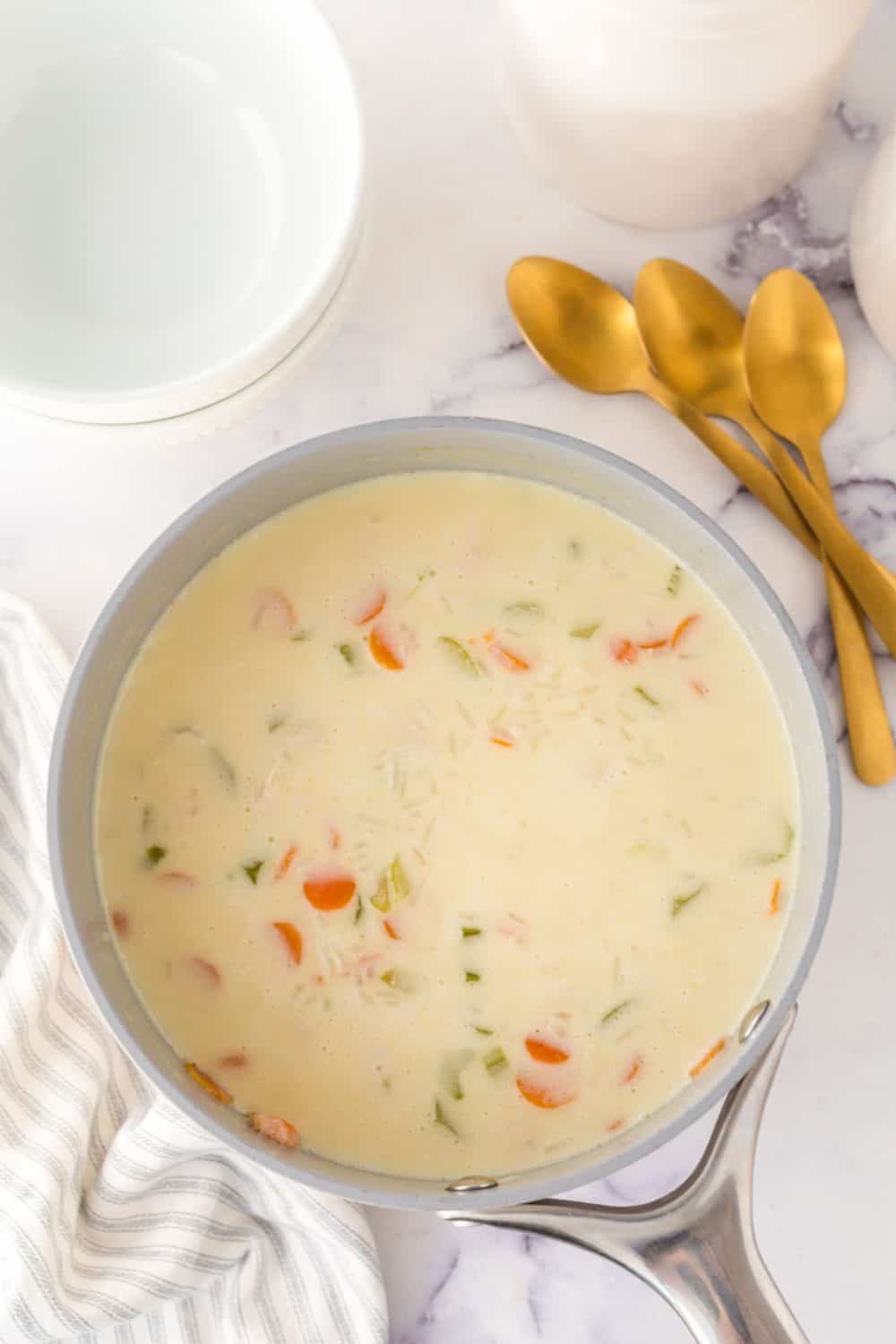 pot of chicken and rice soup