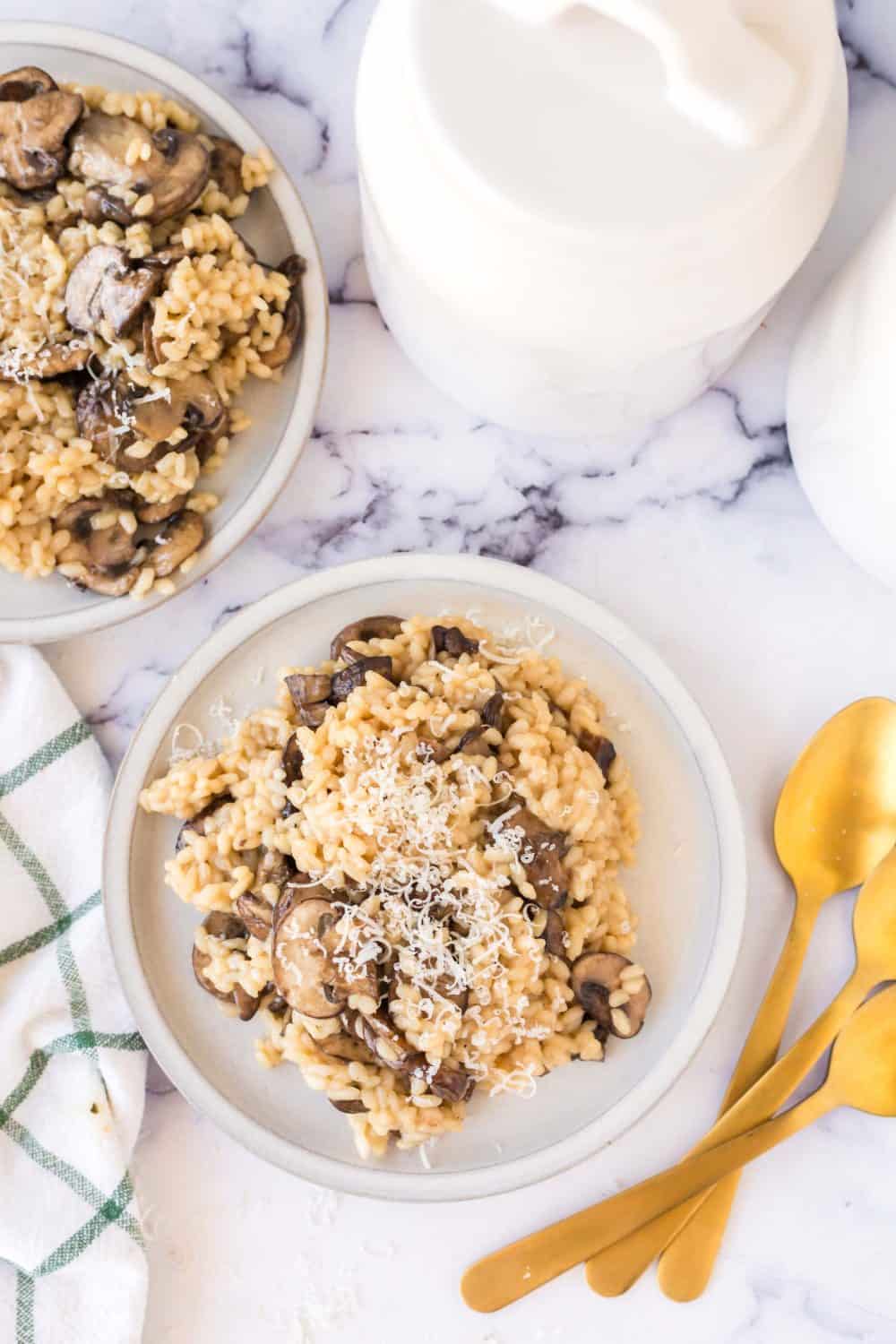 An aesthetic view of mushroom risotto.