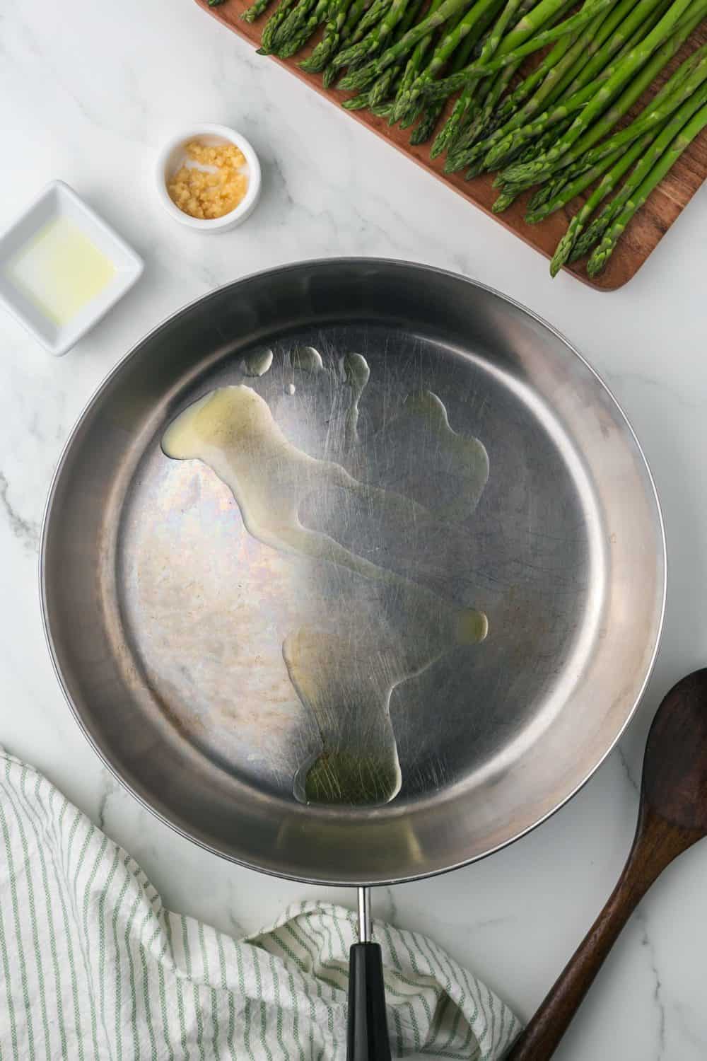 sautéed pan with olive oil