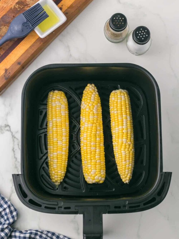 raw corn in the air fryer basket