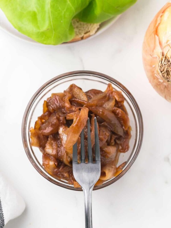 caramelized onion top view in a clear dish