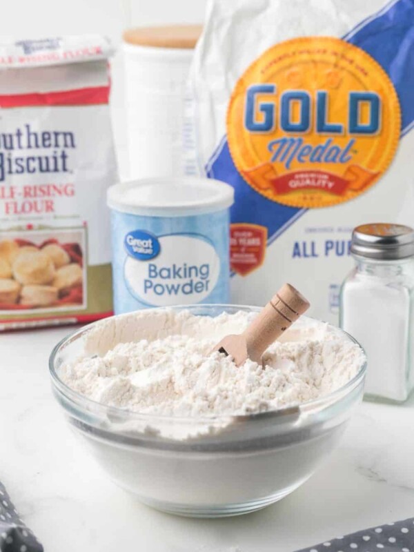 clear bowl of self rising flour