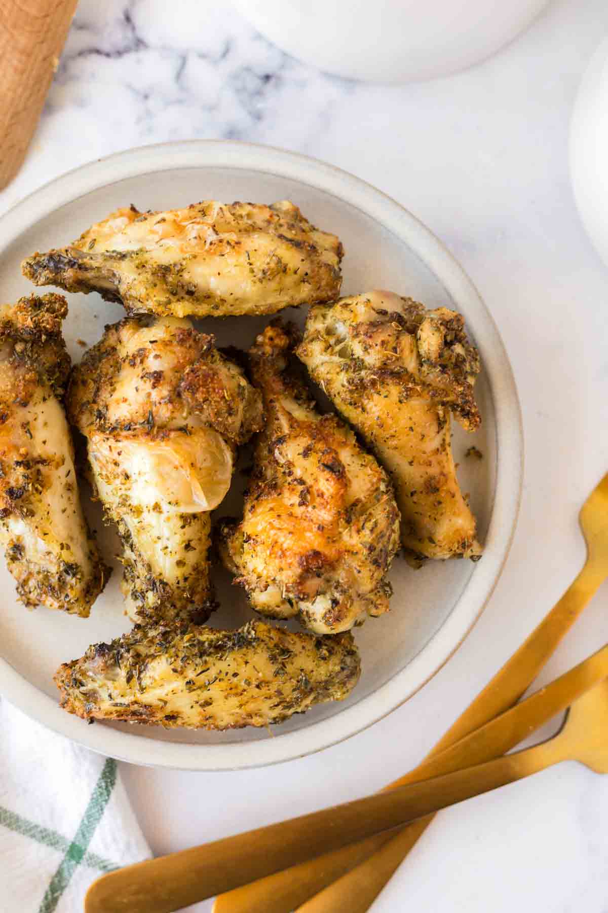 plate of chicken wings