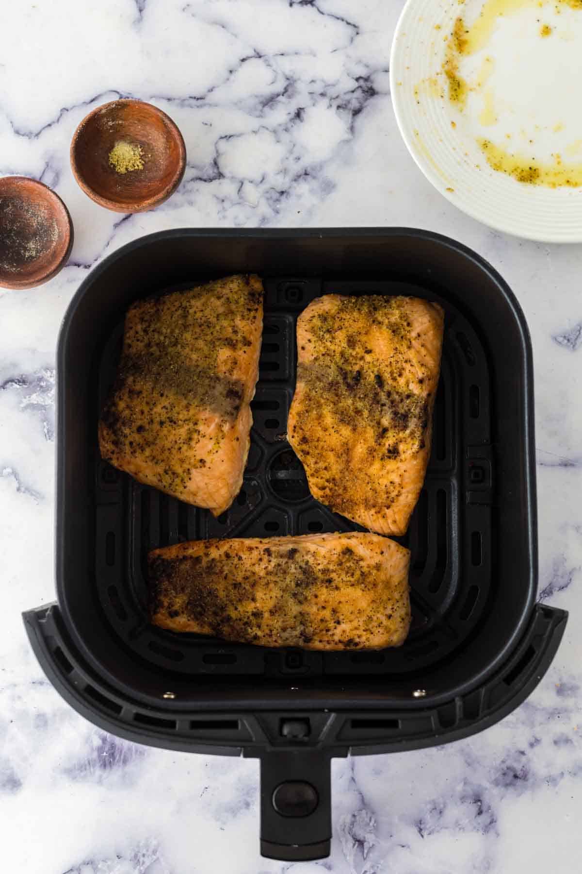 Salmon filets in the air fryer.