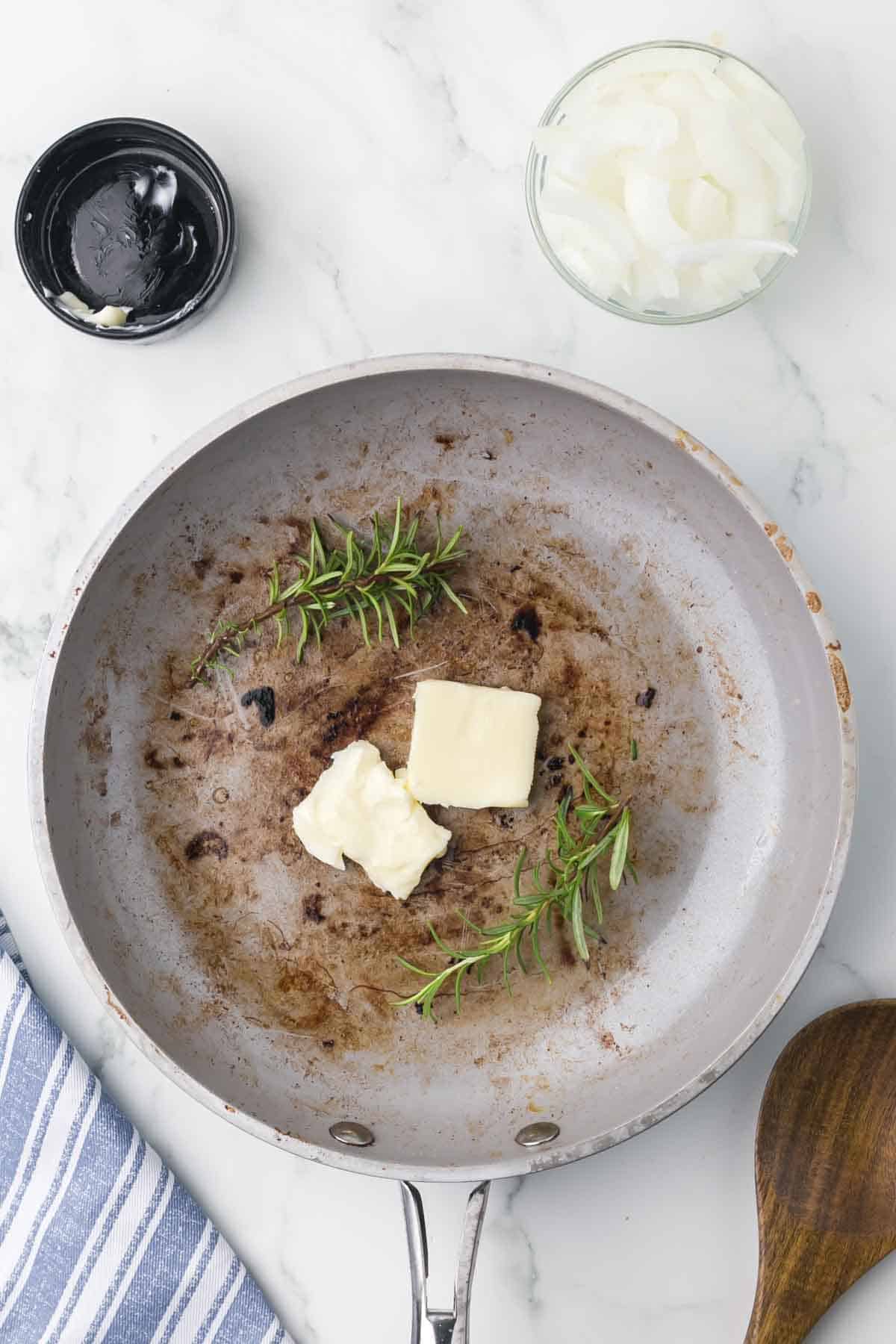 toad in a hole pan