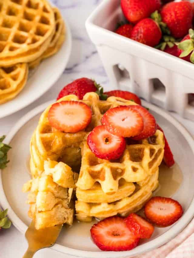 Classic Fluffy Buttermilk Waffle Recipe | Easy Buttermilk Waffle Batter