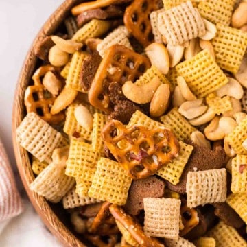 chex mix recipe in a wooden bowl.