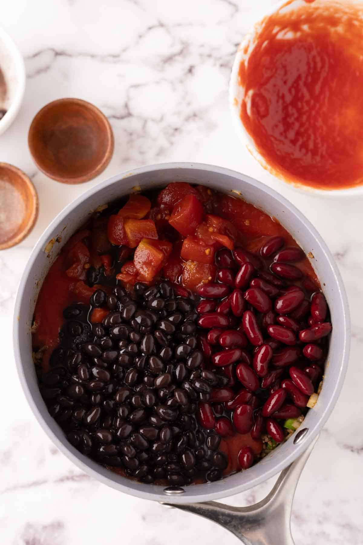 Beans added to the Wendy's chili. 