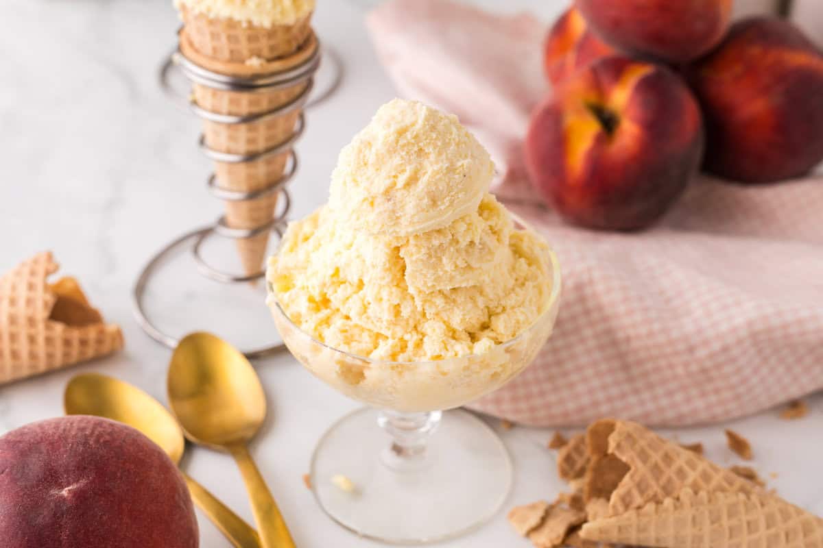 Fresh Peach Ice Cream - Easy Homemade Ice Cream Recipe With Peach
